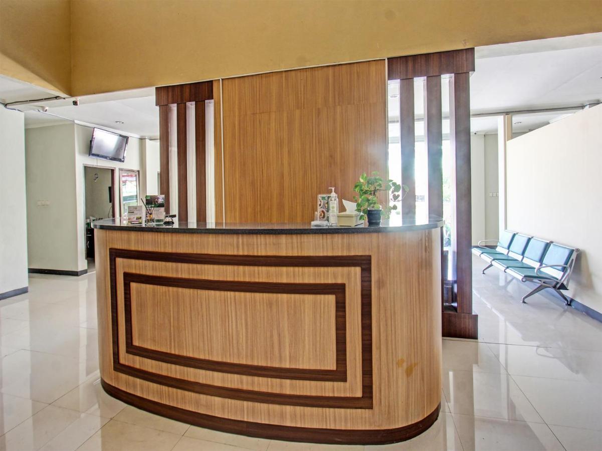 Oyo 91617 Hotel Mutiara Lombok Zewnętrze zdjęcie