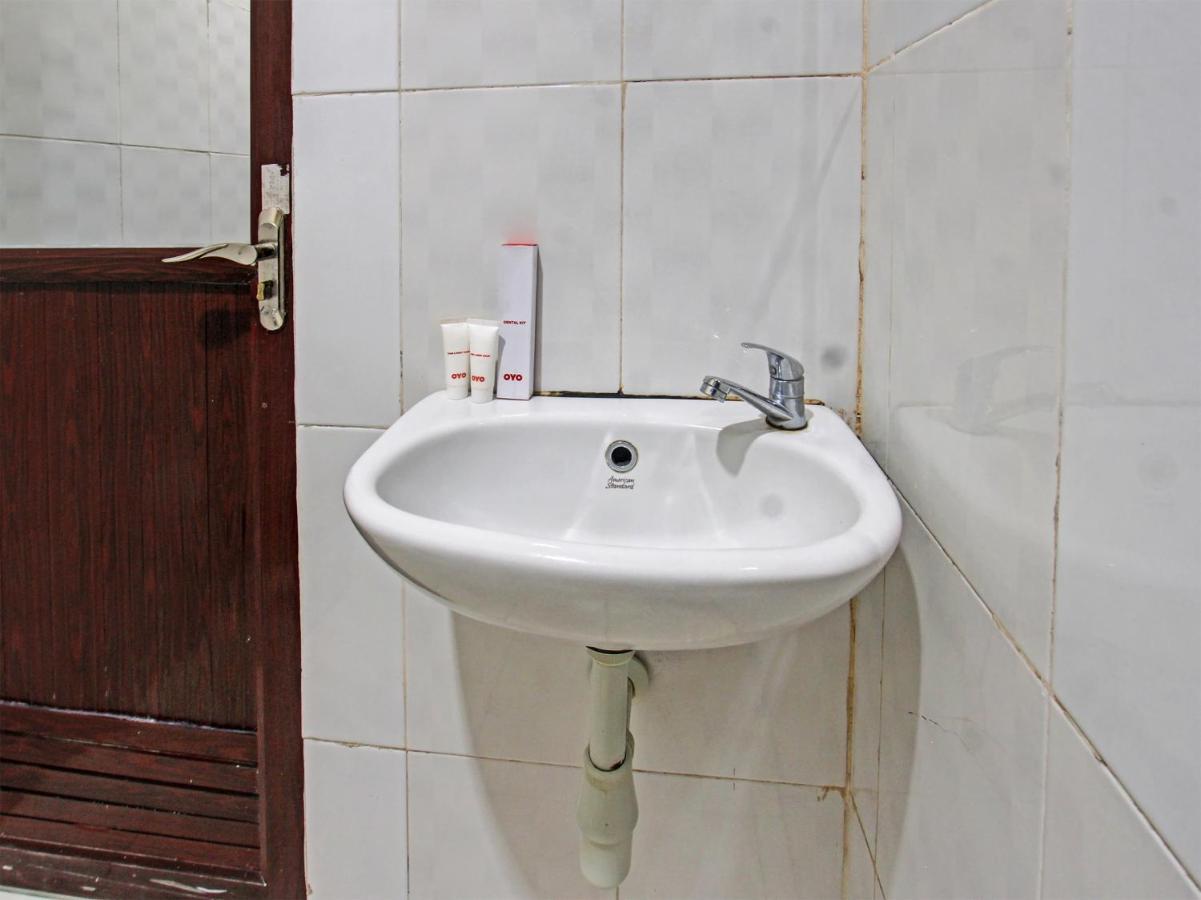 Oyo 91617 Hotel Mutiara Lombok Zewnętrze zdjęcie