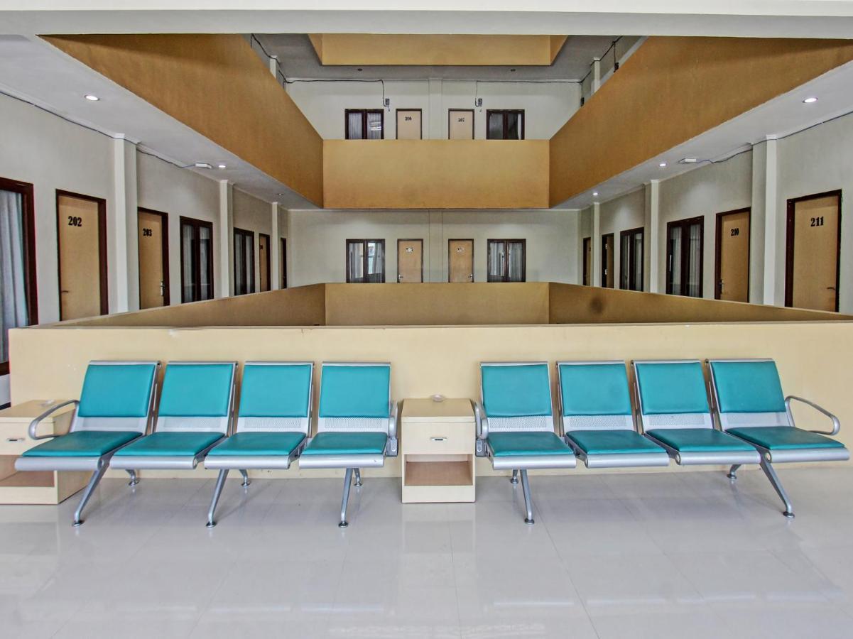 Oyo 91617 Hotel Mutiara Lombok Zewnętrze zdjęcie