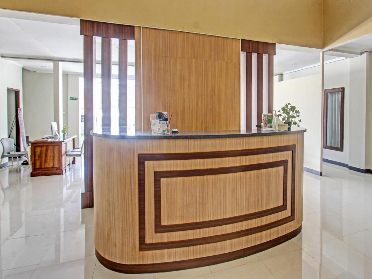Oyo 91617 Hotel Mutiara Lombok Zewnętrze zdjęcie