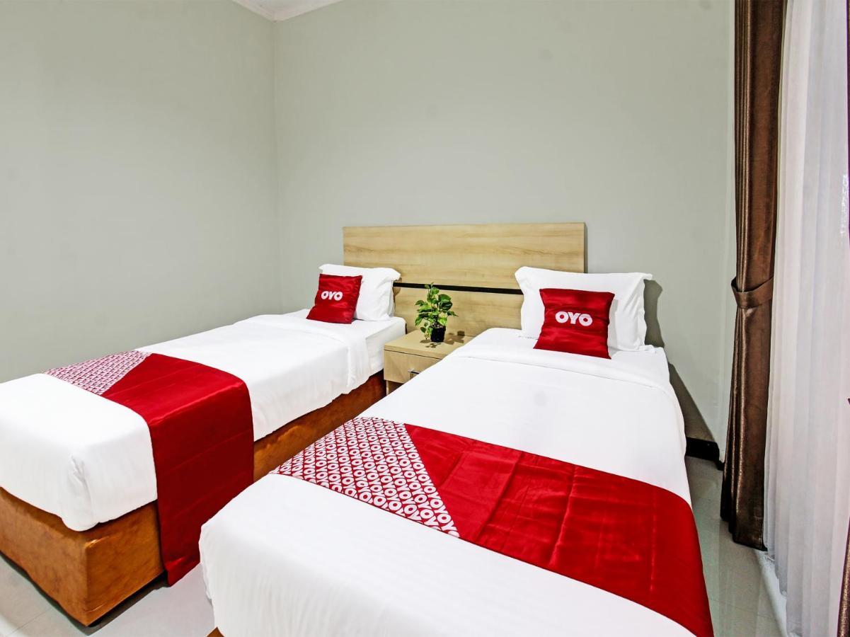 Oyo 91617 Hotel Mutiara Lombok Zewnętrze zdjęcie