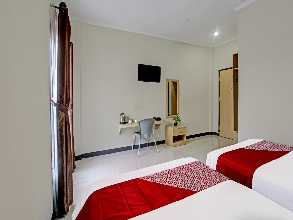Oyo 91617 Hotel Mutiara Lombok Zewnętrze zdjęcie